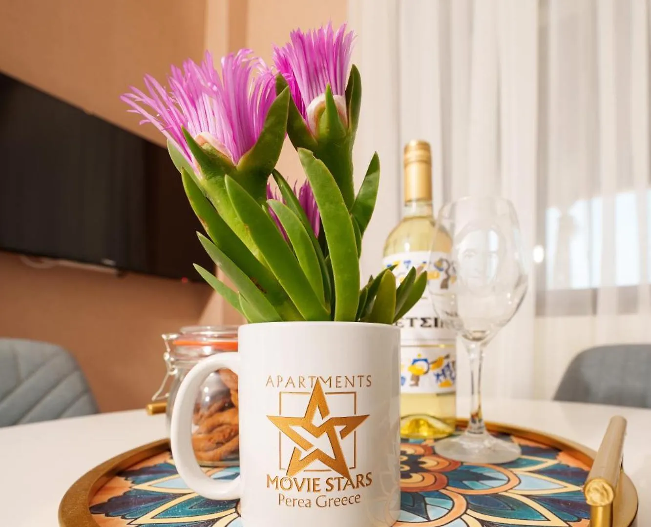 Lux Movie Stars Apartments Perea Peraía Yunanistan